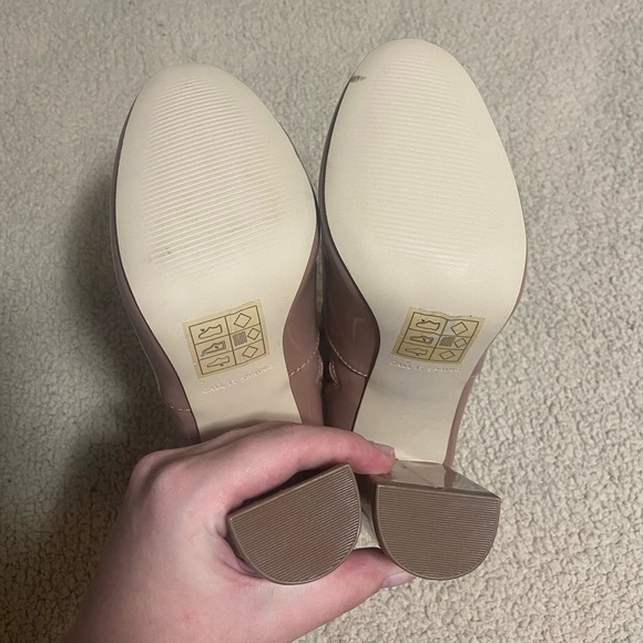 🌸 Call it Spring 🌸 tan patent booties - Picture 2 of 11